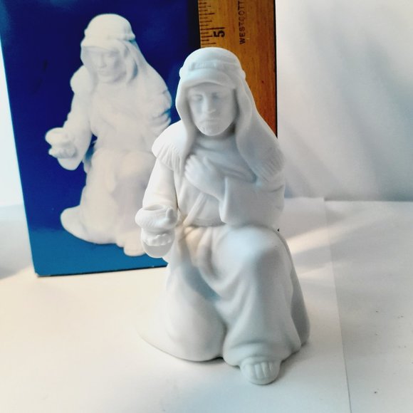 Vintage Avon Nativity Collectibles The Innkeeper 1988 Original Box - Picture 9 of 9